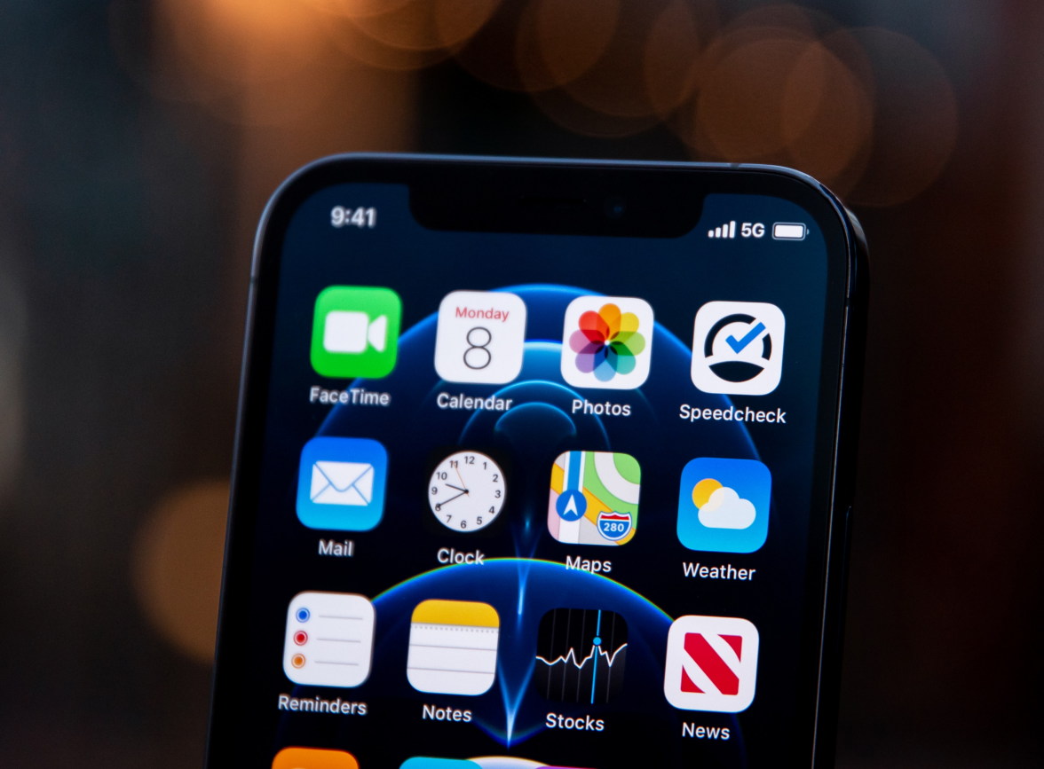 和庆镇苹果手机维修分享为什么 iPhone 12 在冬季会自动关机 